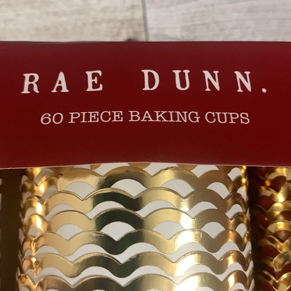 Rae Dunn LOVE GROWS HERE Baking Cups 60 count - Picture 4 of 4